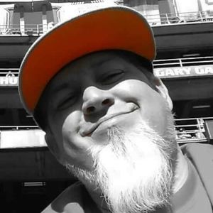 Meet your Posher, Derek